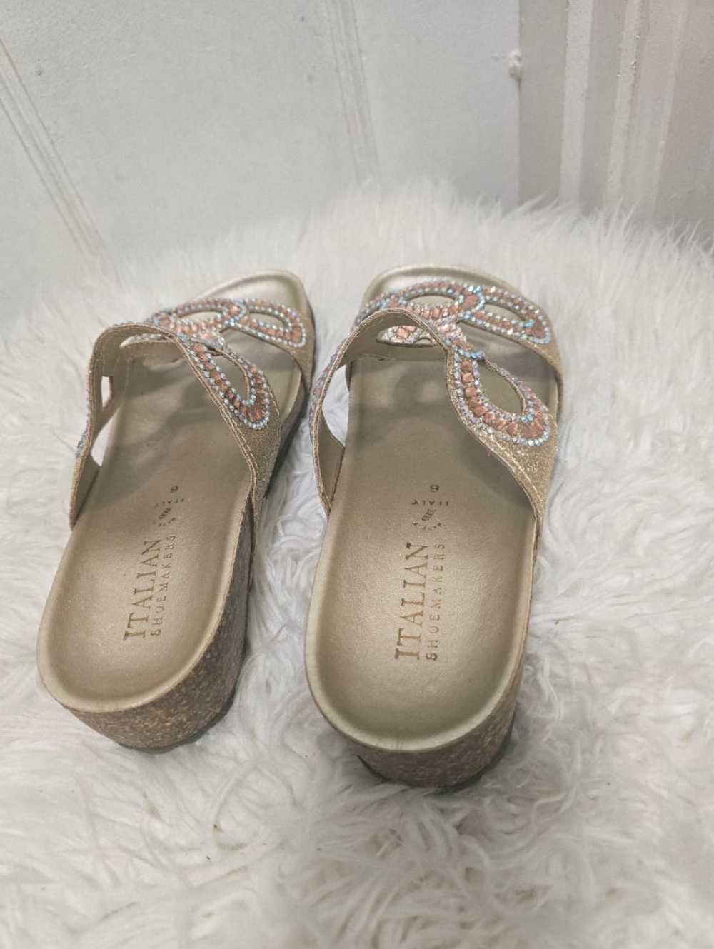 Italian Shoemakers Rose Gold Wedge Sandals Size 6 - Picture 3 of 5